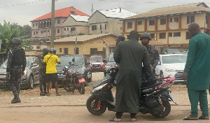 Police launch manhunt for suspects, step up checks on cars and motorbikes