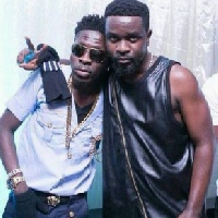 Shata Wale (L) and Sarkodie (R) are among some musicians to perform at league matches next season