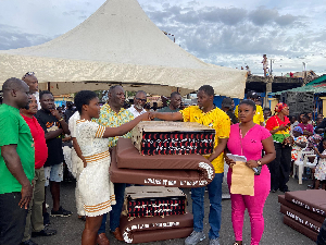 The presentation ceremony was held on Sunday, October 12, 2025