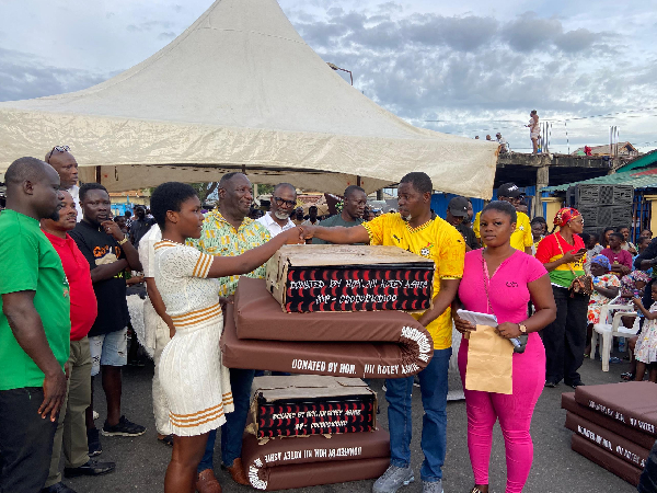 The presentation ceremony was held on Sunday, October 12, 2025