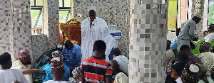 Chief Hamidu Kabore addressing the Mosque