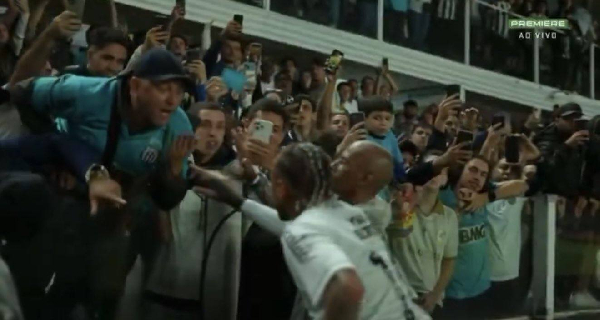 Neymar, in white, confronting a fan