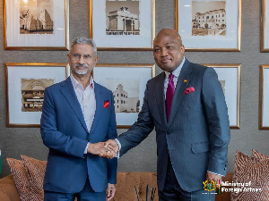 Foreign Affairs Minister Samuel Okudzeto Ablakwa (R) and Dr Subrahmanyam Jaishanka