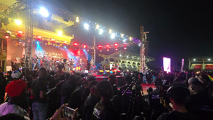 Ghanaians hold candlelight vigil for Daddy Lumba at Independence Square