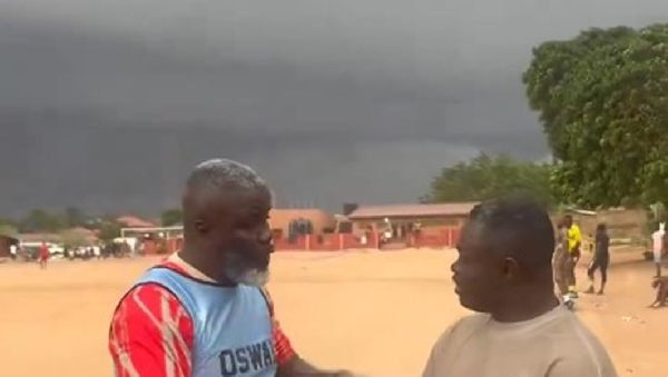 Sammy Kuffuor (L) and Odartey Lamptey (R) met at the Bawaleshie Park
