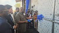 Agric minister unveiling the cold store facility
