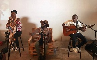 M.anifest [middle]