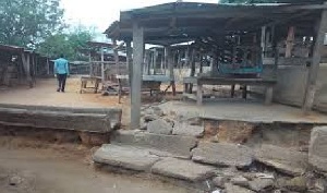 Awutu Bawjuase market traders have charged local authorities to repair their dilapidated market