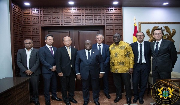 The delegation in a group photo with President Akufo-Addo and Trade Minister Mr Kyerematen