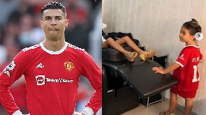 Ronaldo's daughter wears Salah jersey