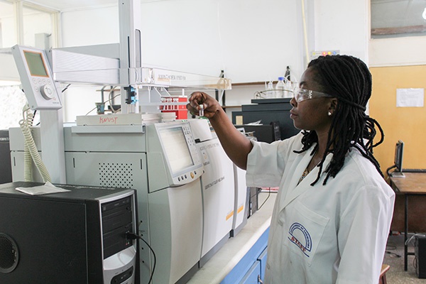 Marian Nkansah, the Ghanaian chemist whose research won the first Al-Kharafi Prize