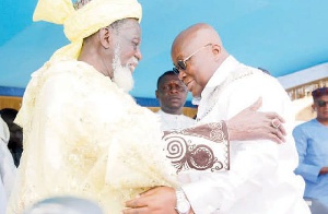 President Akufo-Addo exchanging pleasantries with Sheikh Nuhu Sharubutu