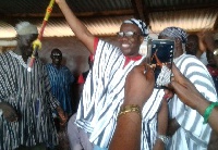 Kwesi Nyantakyi waves to the crowd