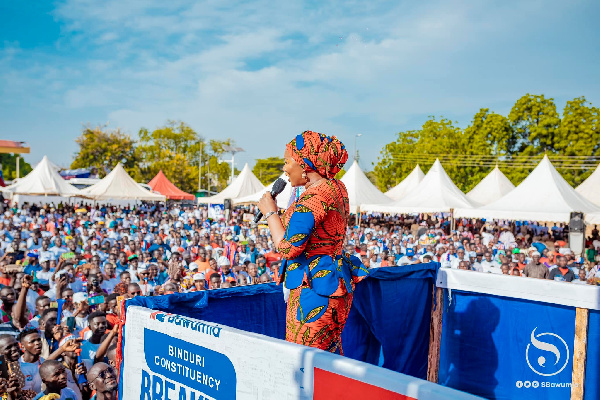 Watch Samira Bawumia Charge NPP Supporters In Upper East