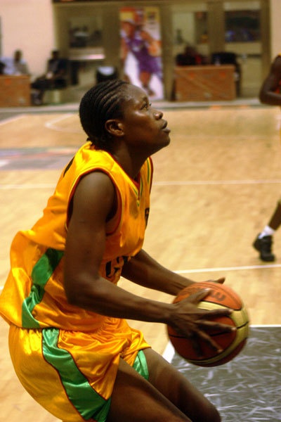 A female basketball player
