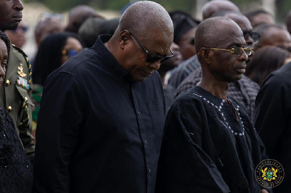 Sadness and tears as President Mahama leads wreath-laying ceremony