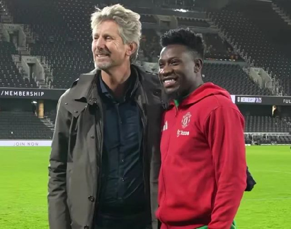 Edwin van der Sar (L), meets Andre Onana (R)