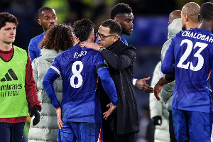 Chelsea coach, Liam Rosenior congratulates his players for victory over Brentford