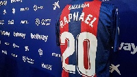 Dwamena has been given jersey number 20 at Alaves