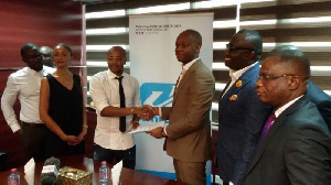 Andre Ayew UniBank2 Deal