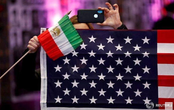 Flags of Iran and USA