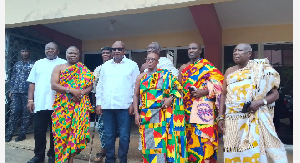 John Mahama with some Volta Regional House of Chiefs