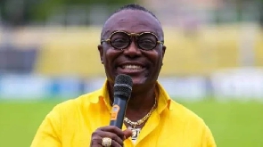 Sacked Ashantigold coach Ernest Thompson warns club President Kwaku Frimpong against Ricardo Da Rocha