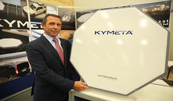 Scott Mumford with Kymeta dish at AfricaCom