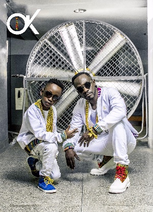 Okyeame Kwame with son