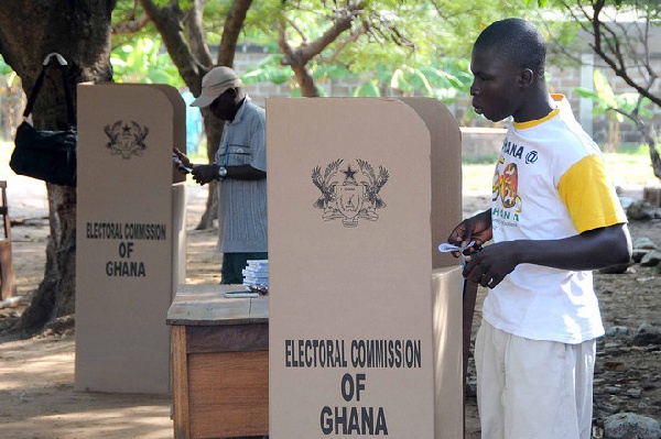 Ghanaian citizens casting their vote