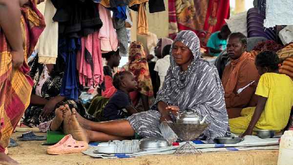 Families displaced by RSF advances in Sudan's El Gezira and Sennar states shelter at the Omar ibn