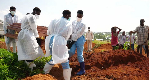 Ebola cases jump as Congo tightens travel rules