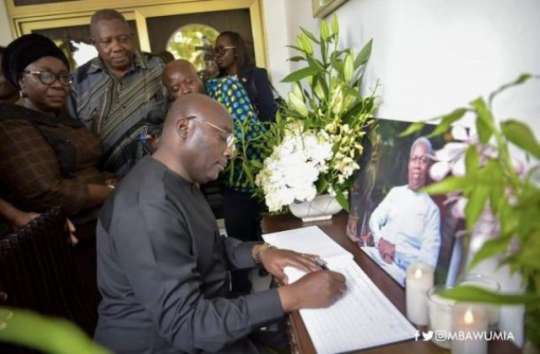 Vice President Dr Mahamudu Bawumia signs the book of condolence