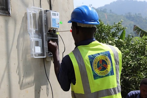 Ghanaians have been advised to inspect the ID cards of ECG members when they visit
