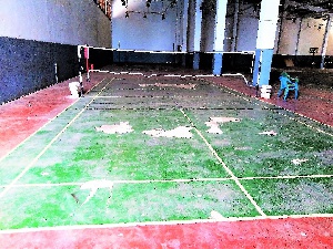 A neglected tennis court