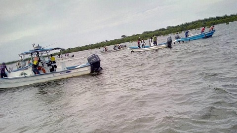 File photo of rescue workers at work after a boat mishap in Kenya
