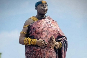 The statue of Barimah Osei Hwedie II