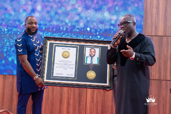 GMA-USA CEO, Dennis Boafo (R) and Prophet Eric Boahen Uche (L)