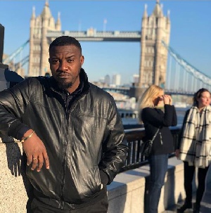 John Dumelo