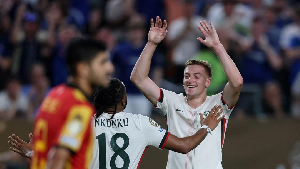 Chelsea cruised past Esperance to book their ticket into the knockout stage