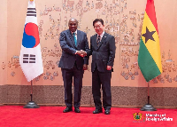President John Dramani Mahama (L) and President Lee Jae Myung (R)