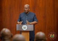Inflation falls sharply as Ghana stabilizes its economy