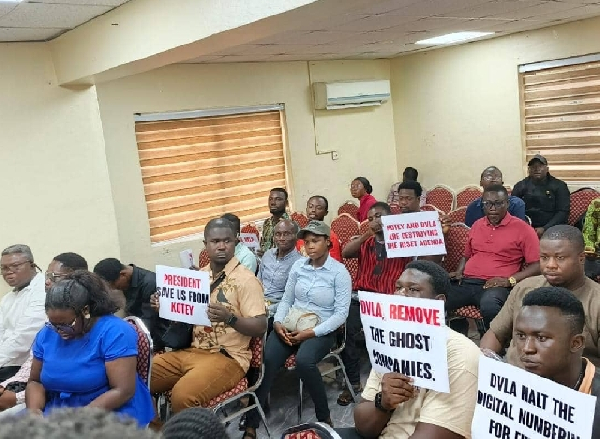 Some VEMAG members protesting