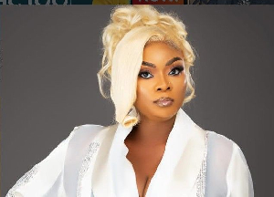 Beverly Afaglo, Blonde 