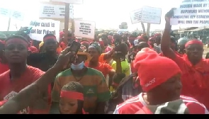Buipe youth demonstrates against Buipewura for enskining Fulani man as chief