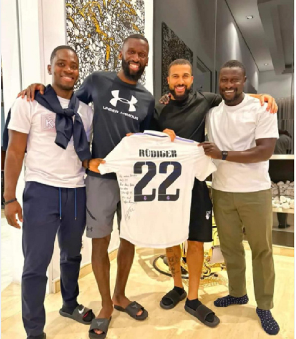 Daniel-Kofi Kyereh (Second right) with Rudiger (second left) and other friends