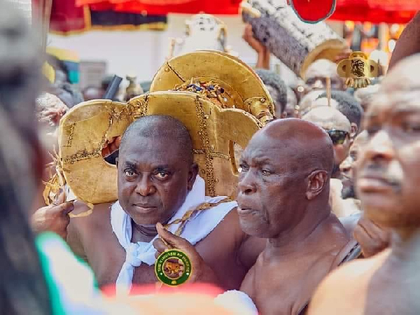 Nana Baffour Dabanka with the Golden Stool