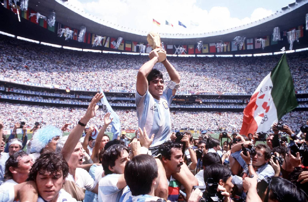 Roberto Cejas carried Maradona during the 1986 final