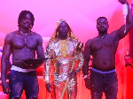 TGMA27: Okyeame Kwame wages war on galamsey through symbolic red carpet outfit