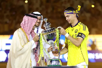 Al Nassr captain, Cristiano Ronaldo (R)